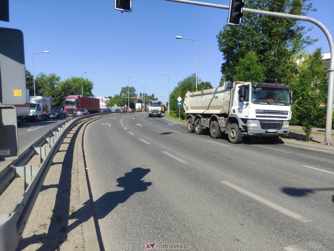 Remont ulicy Traugutta w Ostrołęce - reorganizacja ruchu [1.06.2023] - zdjęcie #4 - eOstroleka.pl