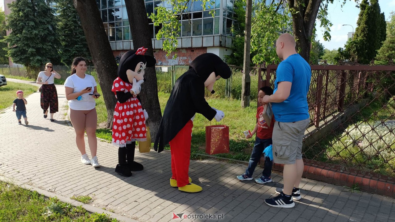 Bajkowa niespodzianka dla najmłodszych mieszkańców Ostrołęki [01.06.2023] - zdjęcie #17 - eOstroleka.pl