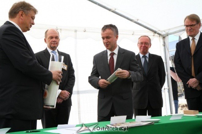 Wmurowanie kamienia węgielnego pod  Maszynę Papierniczą (10.05.2011) - zdjęcie #32 - eOstroleka.pl
