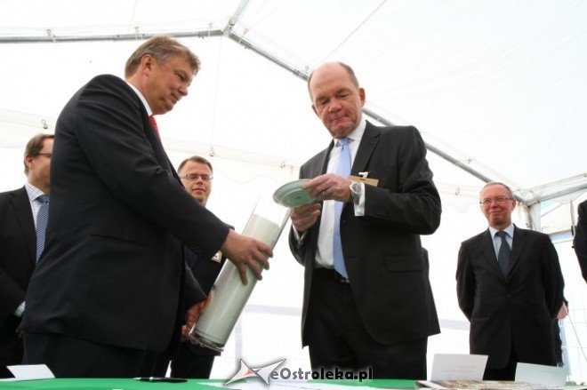 Wmurowanie kamienia węgielnego pod  Maszynę Papierniczą (10.05.2011) - zdjęcie #31 - eOstroleka.pl