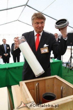 Wmurowanie kamienia węgielnego pod  Maszynę Papierniczą (10.05.2011) - zdjęcie #26 - eOstroleka.pl