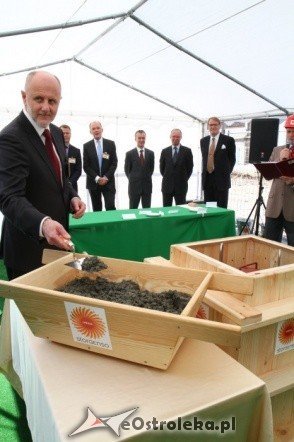 Wmurowanie kamienia węgielnego pod  Maszynę Papierniczą (10.05.2011) - zdjęcie #19 - eOstroleka.pl