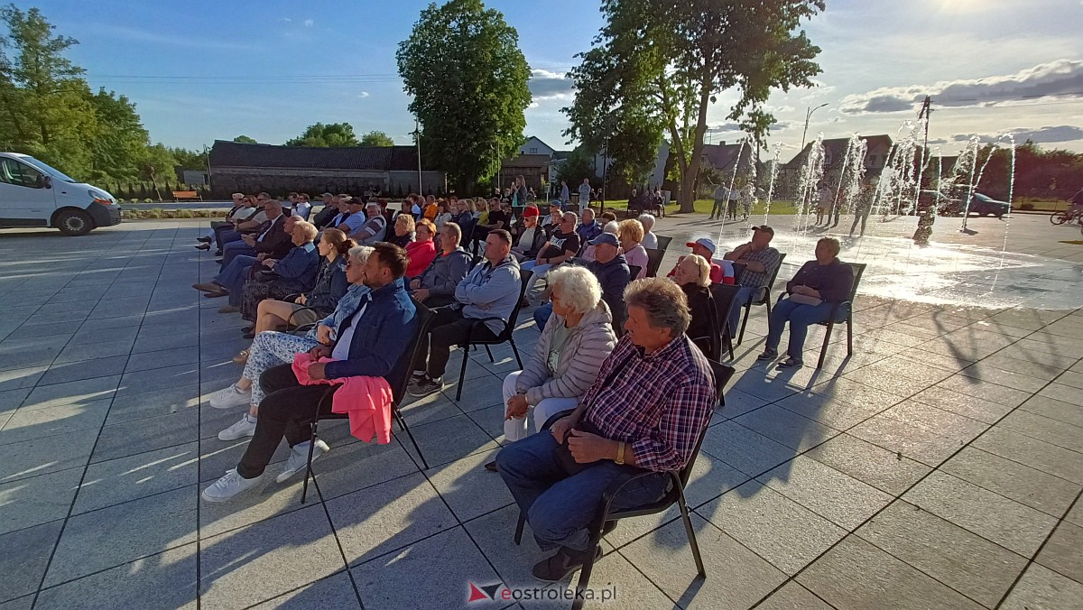 Halina Benedyk i Marco Antonelli w Troszynie [03.06.2023] - zdjęcie #1 - eOstroleka.pl