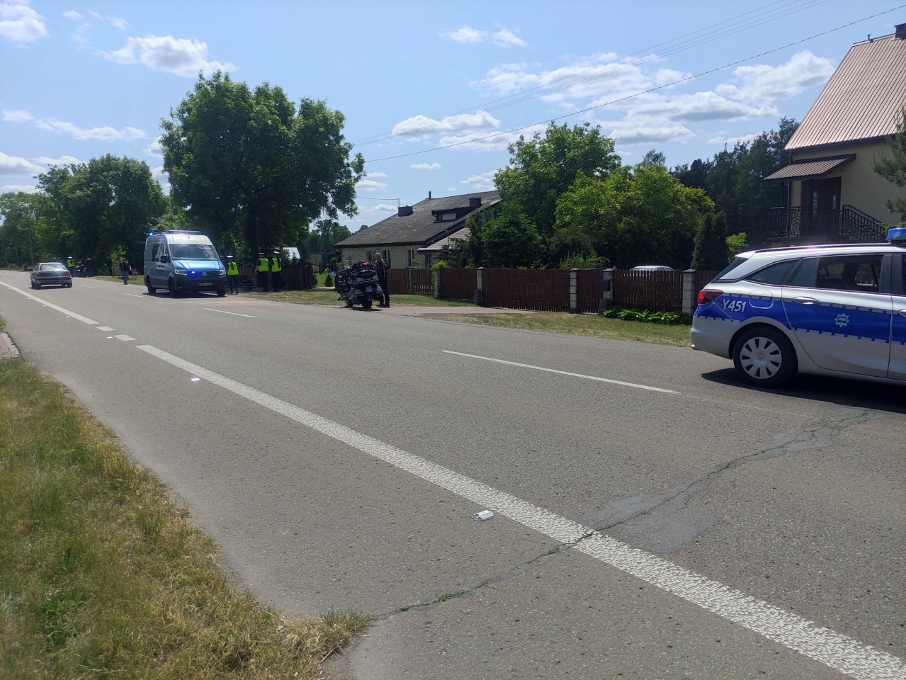 Kolizja z udziałem motocyklisty w Borawem [04.06.2023] - zdjęcie #3 - eOstroleka.pl