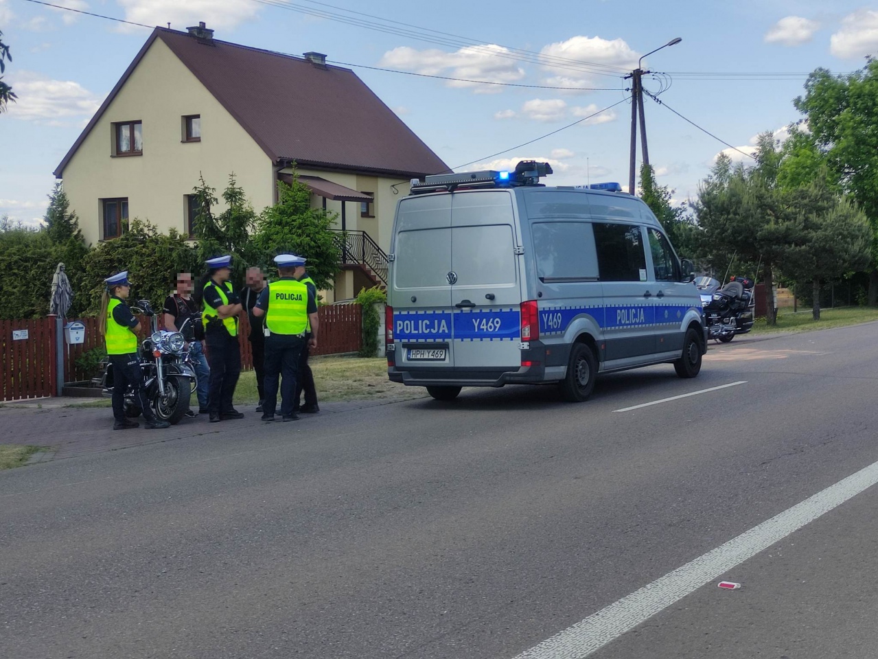 Kolizja z udziałem motocyklisty w Borawem [04.06.2023] - zdjęcie #6 - eOstroleka.pl