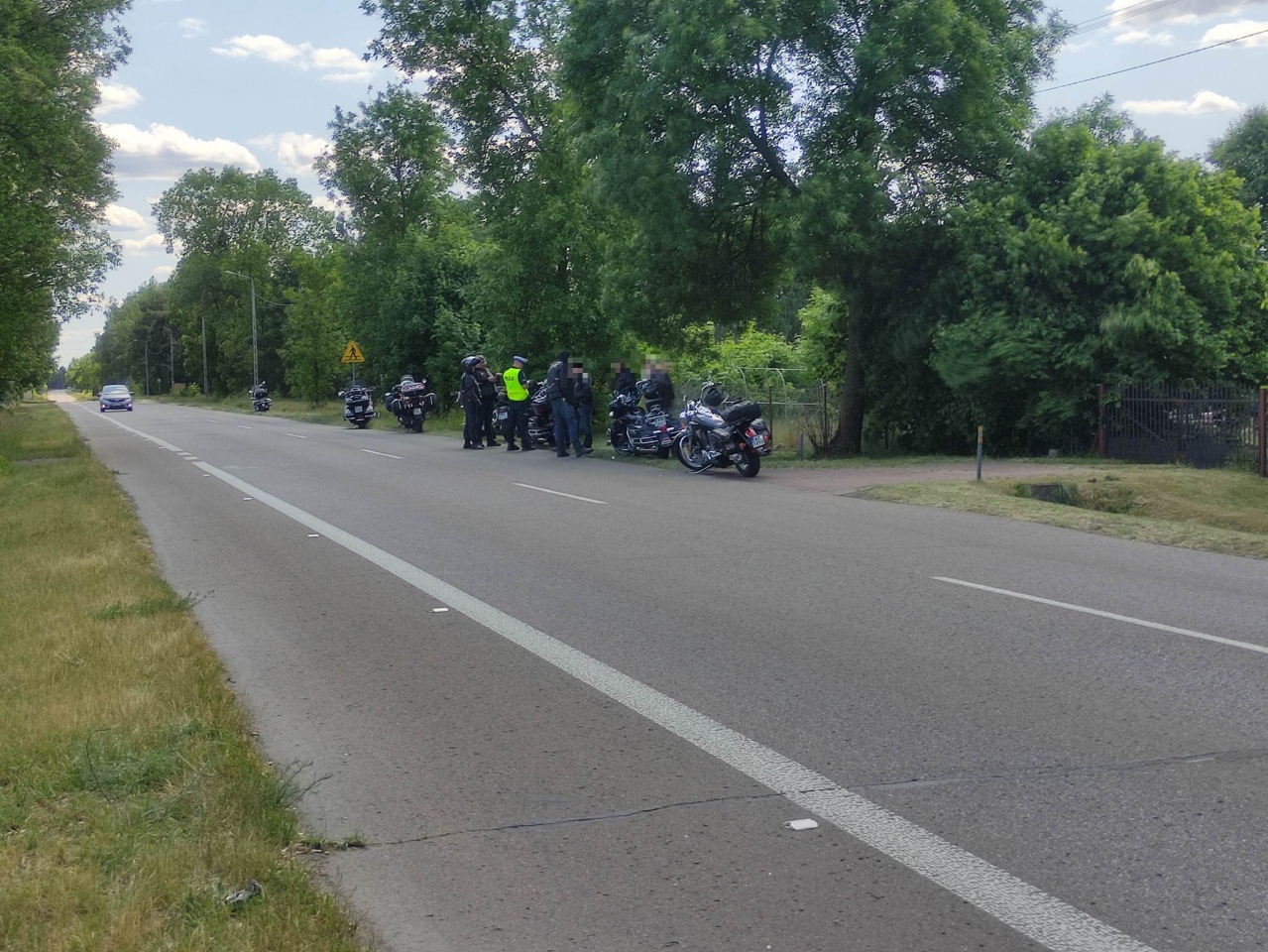 Kolizja z udziałem motocyklisty w Borawem [04.06.2023] - zdjęcie #7 - eOstroleka.pl