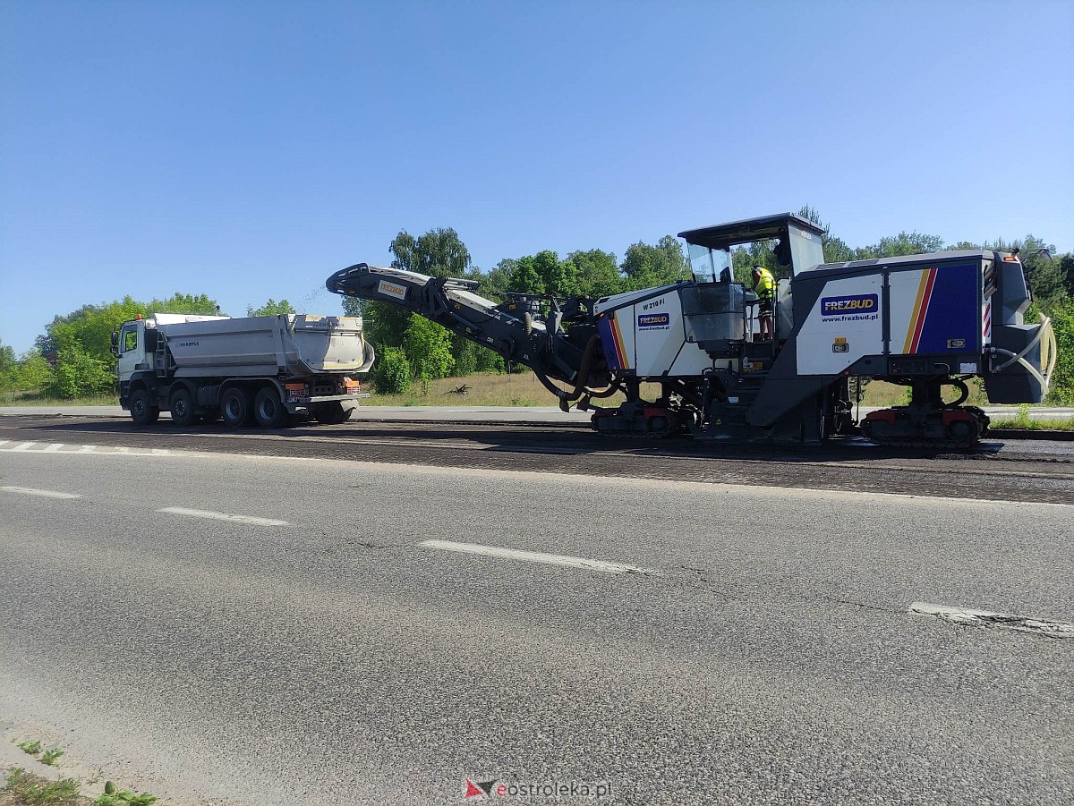 Uwaga kierowcy! Utrudnienia na Goworowskiej, drogowcy zrywają asfalt [05.06.2023] - zdjęcie #1 - eOstroleka.pl