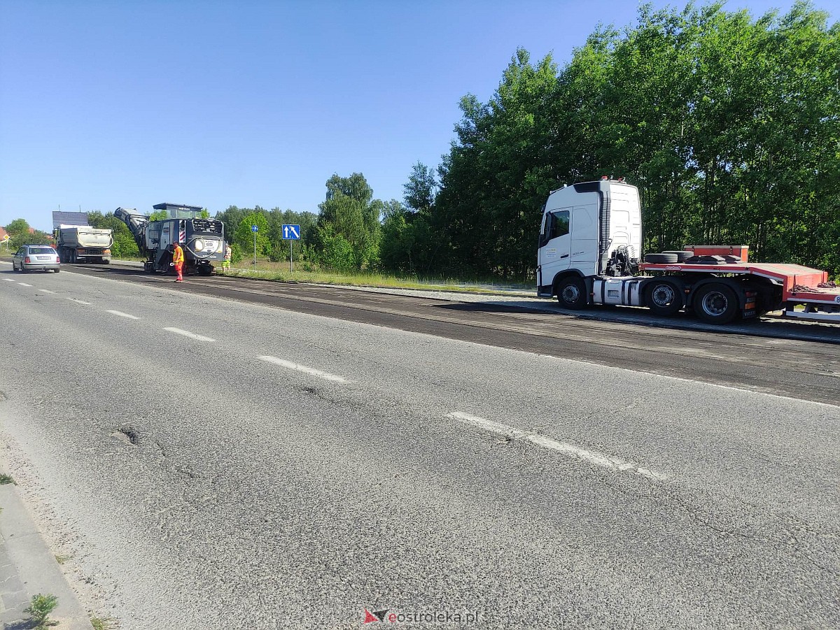 Uwaga kierowcy! Utrudnienia na Goworowskiej, drogowcy zrywają asfalt [05.06.2023] - zdjęcie #5 - eOstroleka.pl