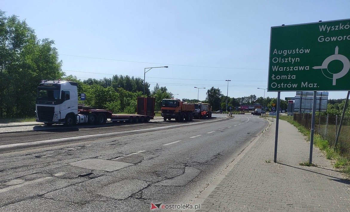 Uwaga kierowcy! Utrudnienia na Goworowskiej, drogowcy zrywają asfalt [05.06.2023] - zdjęcie #6 - eOstroleka.pl