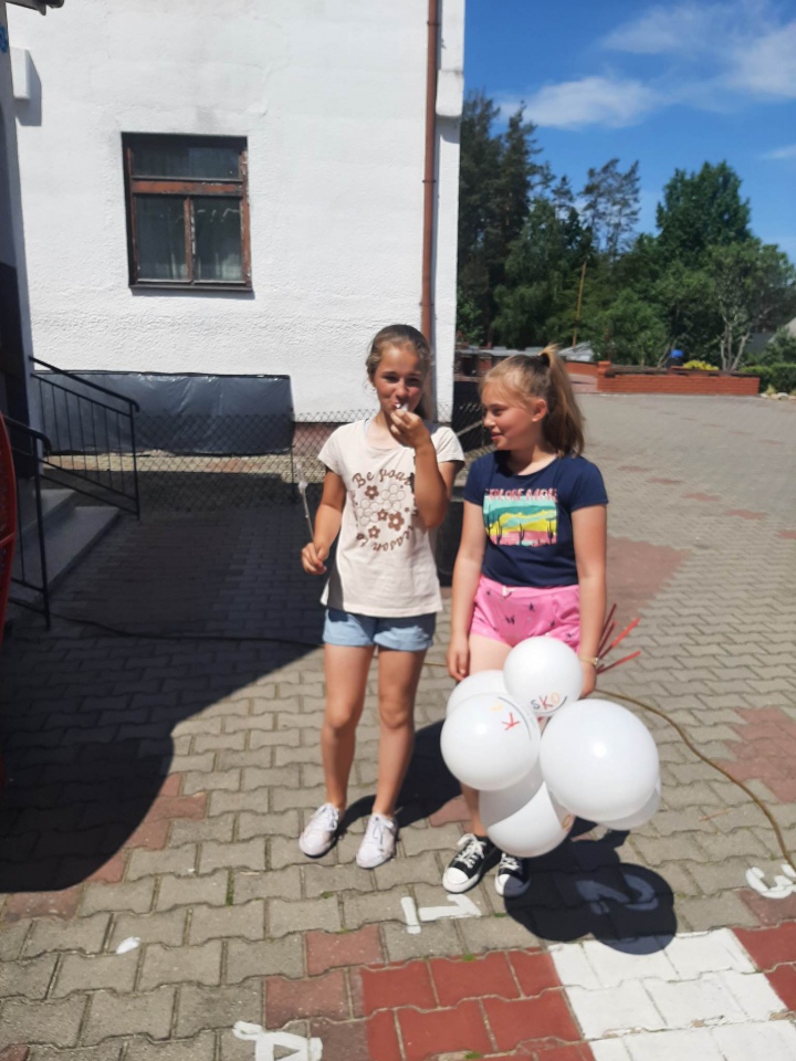 Dzień Dziecka w Szkole Podstawowej w Dąbrówce - zdjęcie #4 - eOstroleka.pl