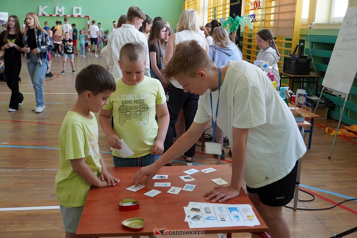 Festiwal Młodego Odkrywcy w Szkołe Podstawowej nr 2 [6.06.2023] - zdjęcie #44 - eOstroleka.pl
