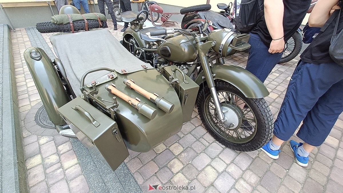 II wystawa zabytkowej motoryzacji i dzień otwarty w ZSZ nr 1 [06.06.2023] - zdjęcie #34 - eOstroleka.pl