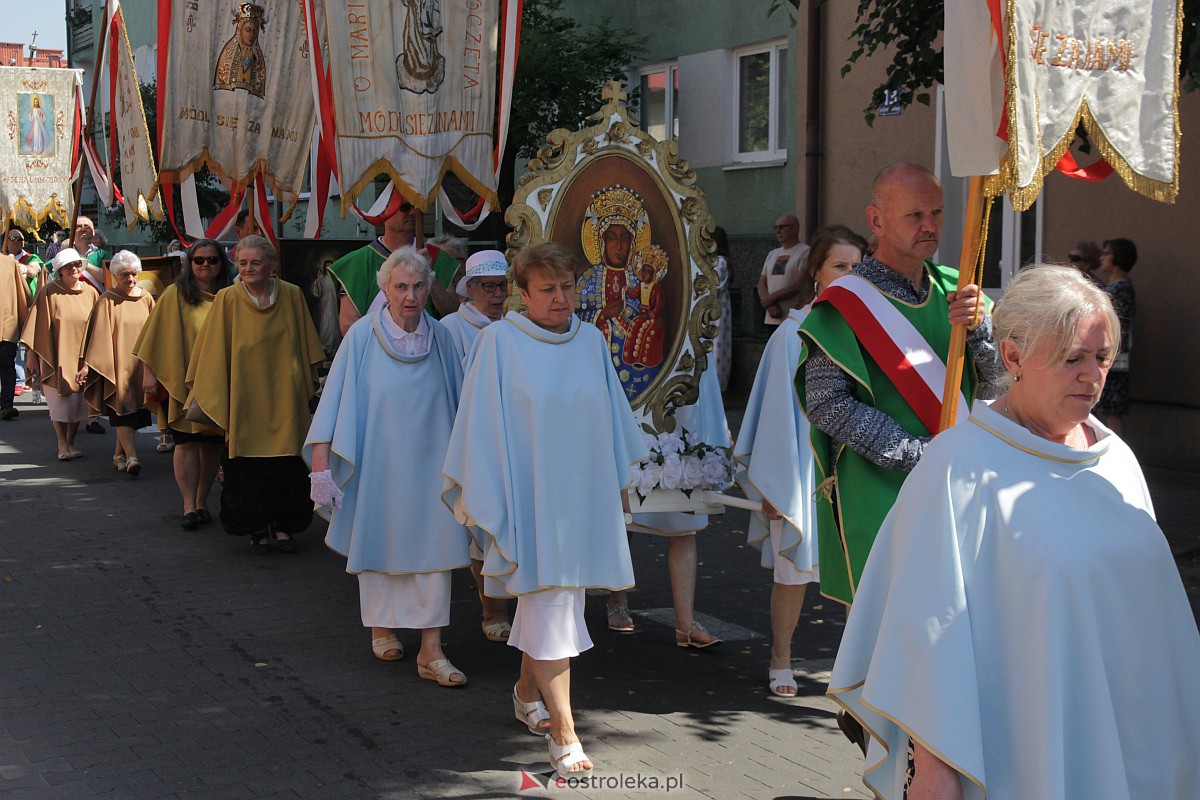 Procesja Bożego Ciała w ostrołęckim klasztorze [08.06.2023] - zdjęcie #12 - eOstroleka.pl