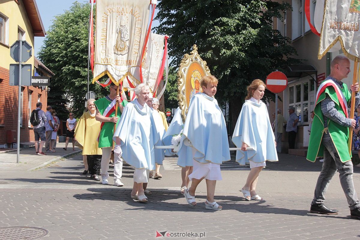 Procesja Bożego Ciała w ostrołęckim klasztorze [08.06.2023] - zdjęcie #16 - eOstroleka.pl