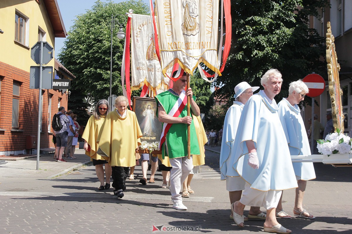 Procesja Bożego Ciała w ostrołęckim klasztorze [08.06.2023] - zdjęcie #17 - eOstroleka.pl