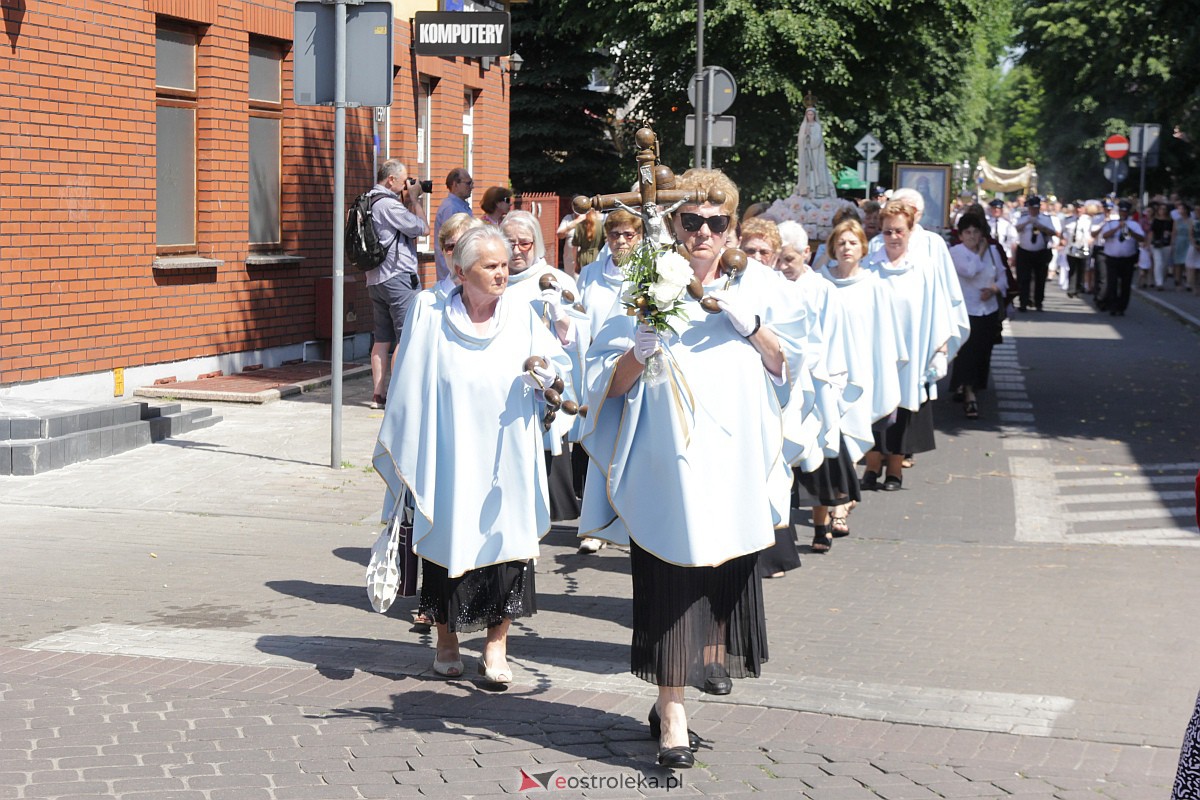 Procesja Bożego Ciała w ostrołęckim klasztorze [08.06.2023] - zdjęcie #25 - eOstroleka.pl