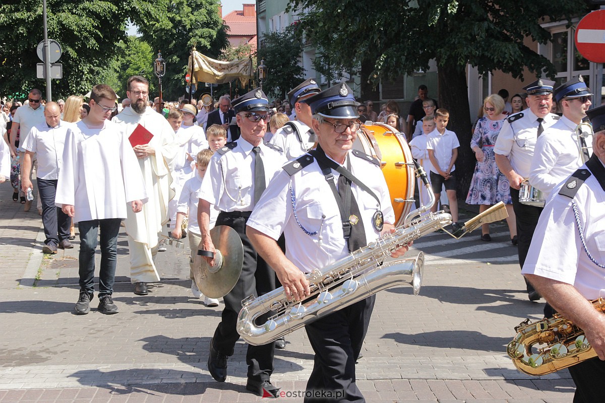 Procesja Bożego Ciała w ostrołęckim klasztorze [08.06.2023] - zdjęcie #38 - eOstroleka.pl