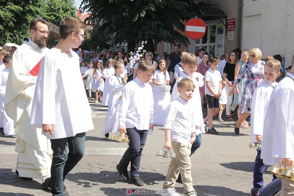 Procesja Bożego Ciała w ostrołęckim klasztorze [08.06.2023] - zdjęcie #193 - eOstroleka.pl