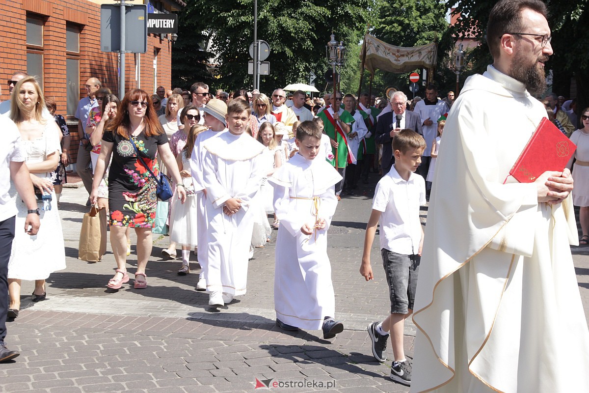 Procesja Bożego Ciała w ostrołęckim klasztorze [08.06.2023] - zdjęcie #43 - eOstroleka.pl