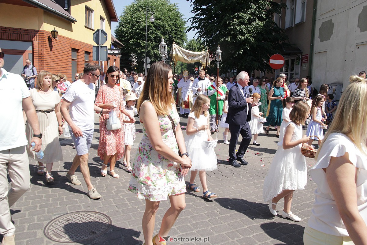 Procesja Bożego Ciała w ostrołęckim klasztorze [08.06.2023] - zdjęcie #187 - eOstroleka.pl