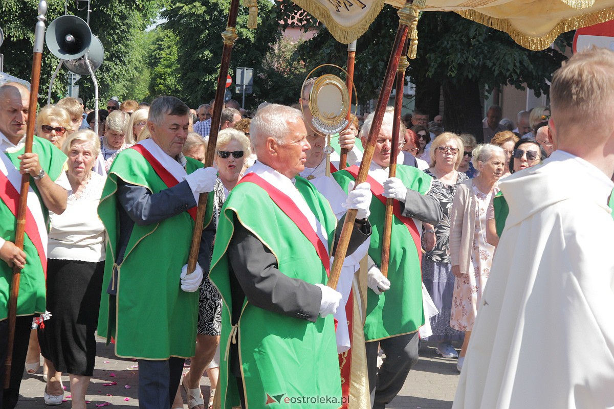 Procesja Bożego Ciała w ostrołęckim klasztorze [08.06.2023] - zdjęcie #50 - eOstroleka.pl