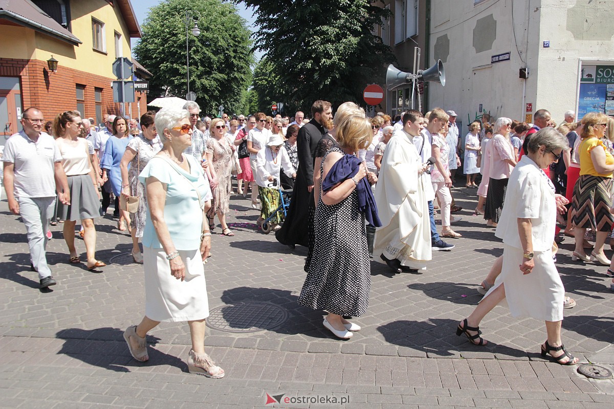 Procesja Bożego Ciała w ostrołęckim klasztorze [08.06.2023] - zdjęcie #62 - eOstroleka.pl