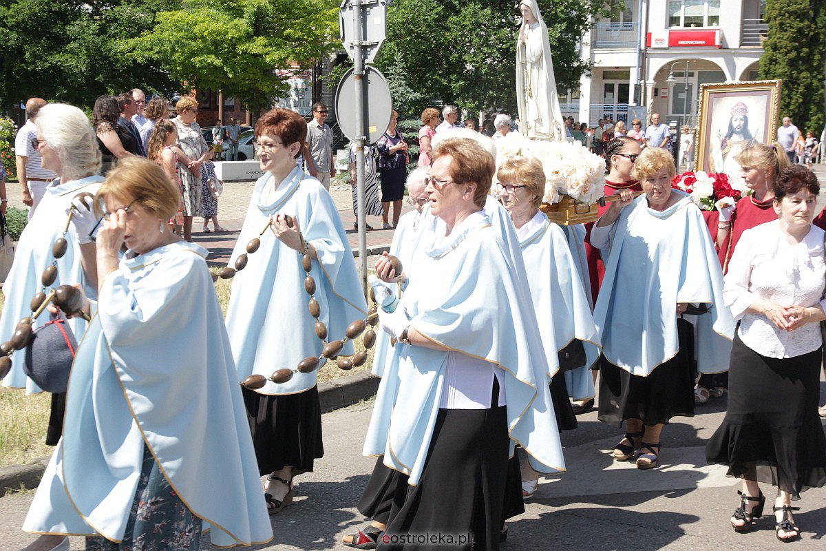 Procesja Bożego Ciała w ostrołęckim klasztorze [08.06.2023] - zdjęcie #76 - eOstroleka.pl