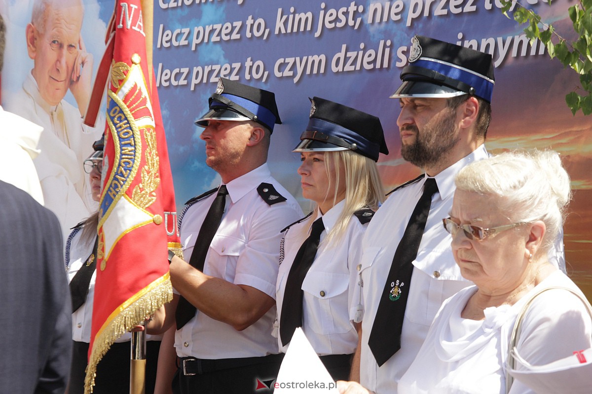 Procesja Bożego Ciała w ostrołęckim klasztorze [08.06.2023] - zdjęcie #157 - eOstroleka.pl