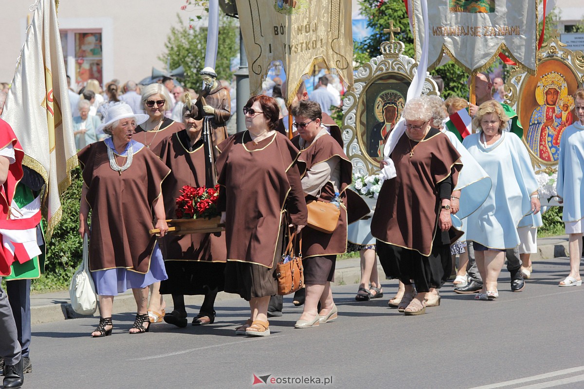 Procesja Bożego Ciała w ostrołęckim klasztorze [08.06.2023] - zdjęcie #180 - eOstroleka.pl