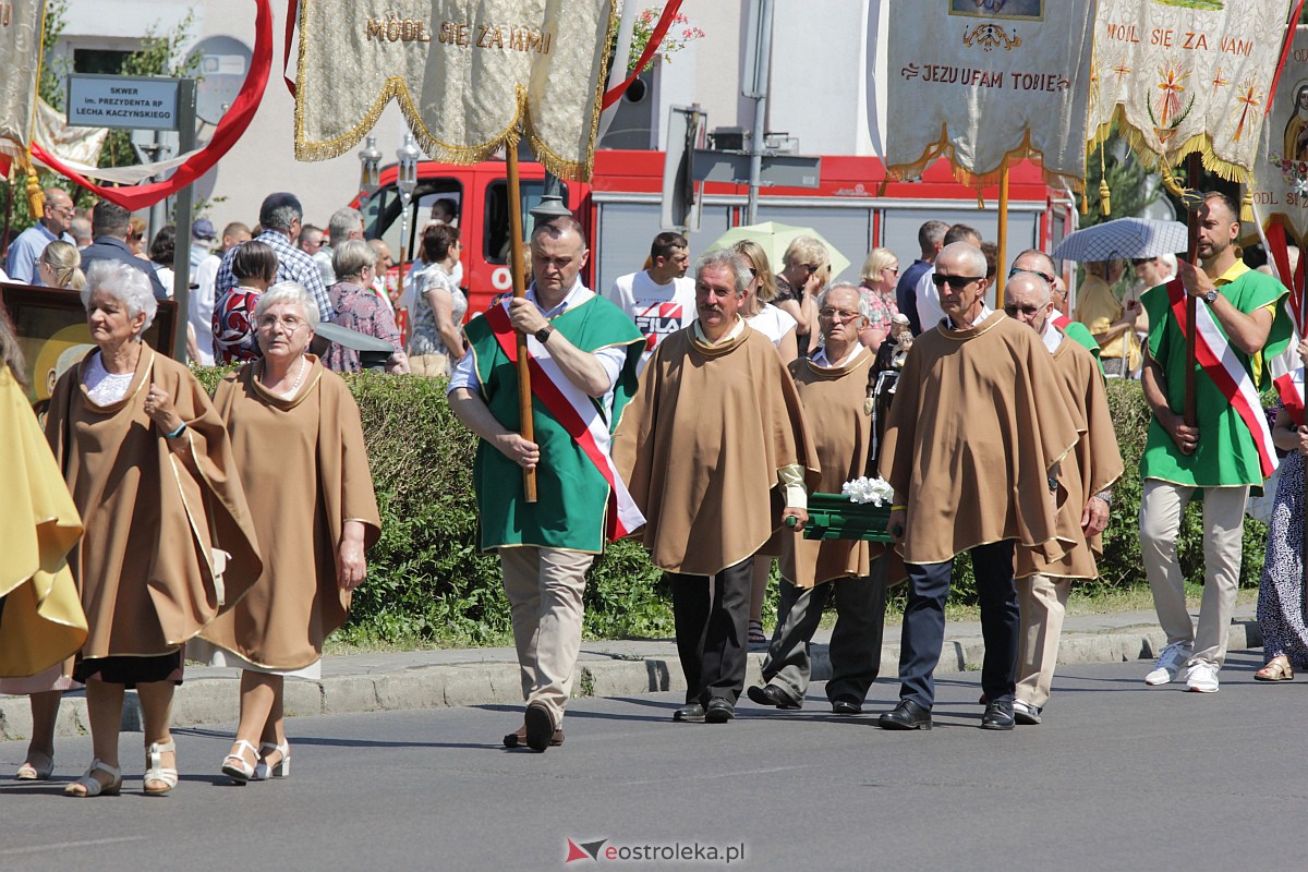 Procesja Bożego Ciała w ostrołęckim klasztorze [08.06.2023] - zdjęcie #61 - eOstroleka.pl