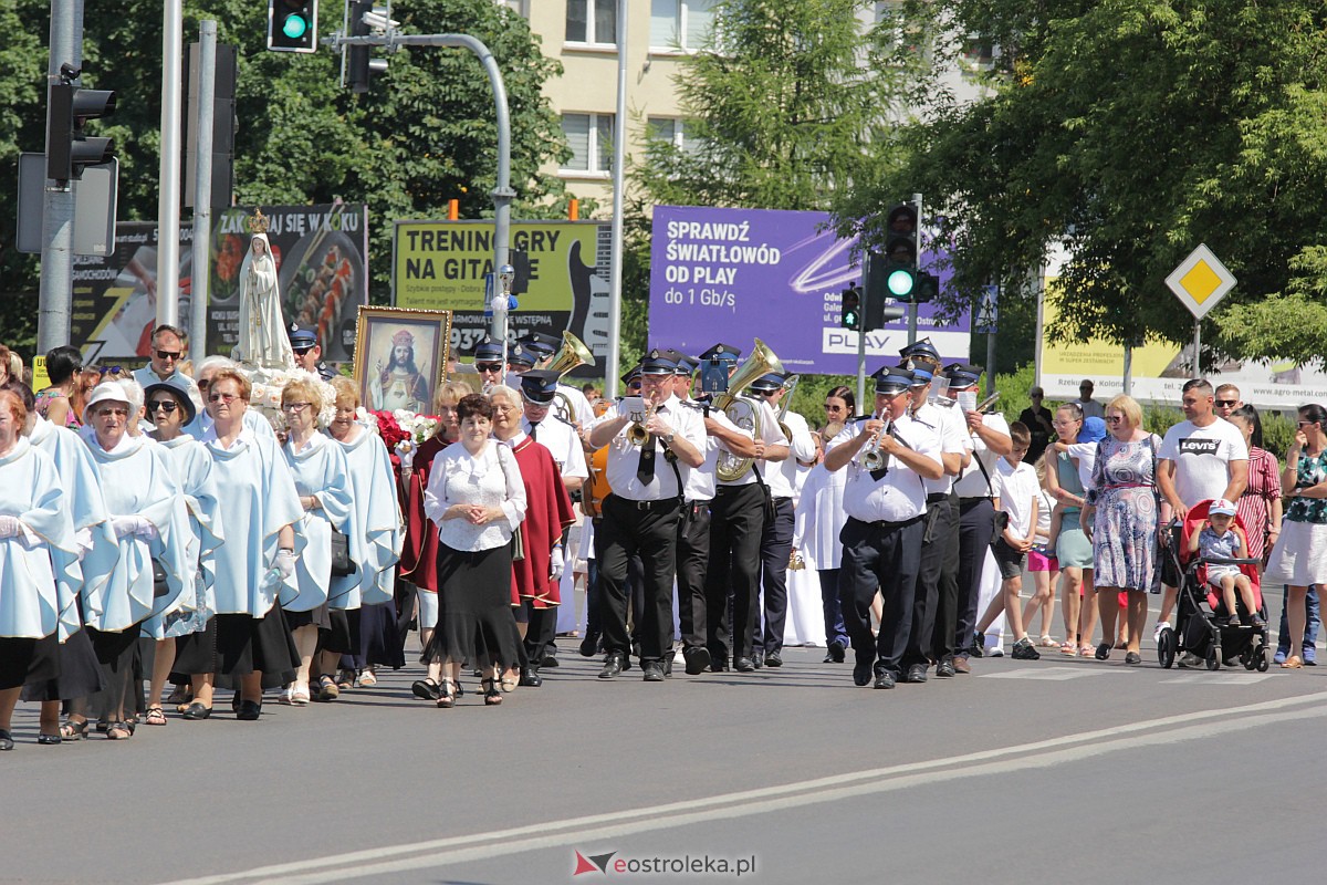 Procesja Bożego Ciała w ostrołęckim klasztorze [08.06.2023] - zdjęcie #170 - eOstroleka.pl