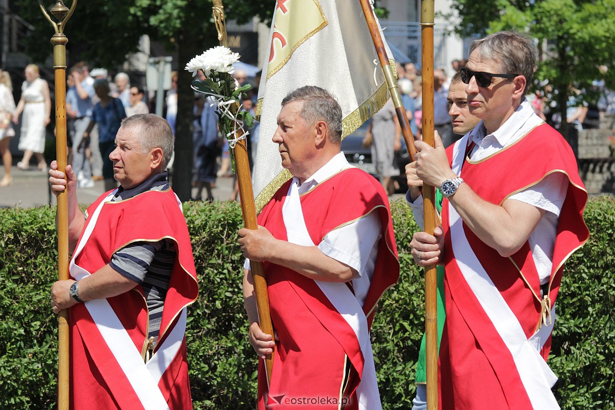 Procesja Bożego Ciała w ostrołęckim klasztorze [08.06.2023] - zdjęcie #168 - eOstroleka.pl