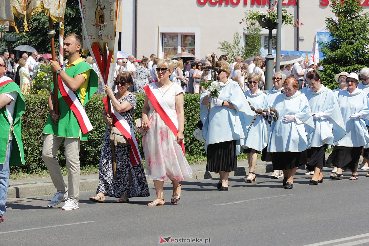 Procesja Bożego Ciała w ostrołęckim klasztorze [08.06.2023] - zdjęcie #93 - eOstroleka.pl