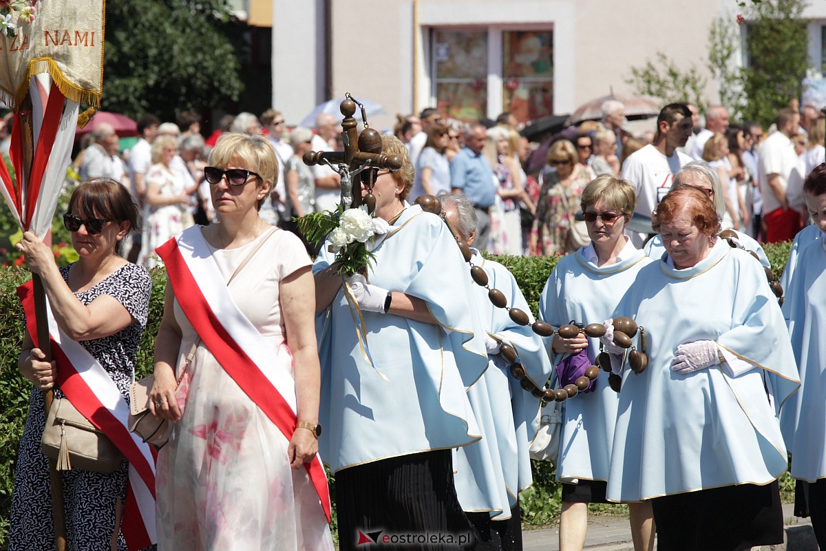 Procesja Bożego Ciała w ostrołęckim klasztorze [08.06.2023] - zdjęcie #95 - eOstroleka.pl