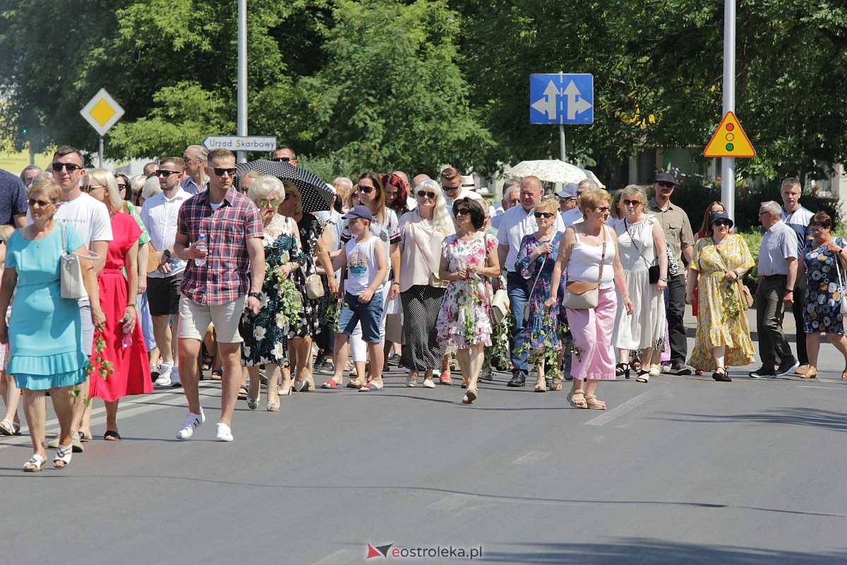 Procesja Bożego Ciała w ostrołęckim klasztorze [08.06.2023] - zdjęcie #116 - eOstroleka.pl
