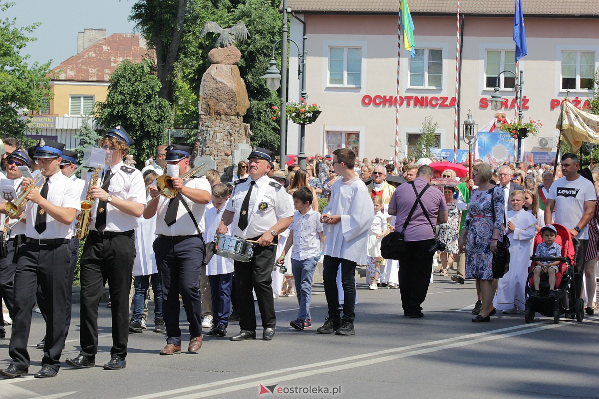 Procesja Bożego Ciała w ostrołęckim klasztorze [08.06.2023] - zdjęcie #158 - eOstroleka.pl