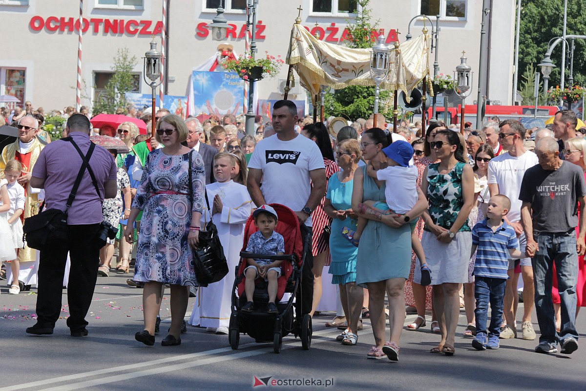 Procesja Bożego Ciała w ostrołęckim klasztorze [08.06.2023] - zdjęcie #164 - eOstroleka.pl