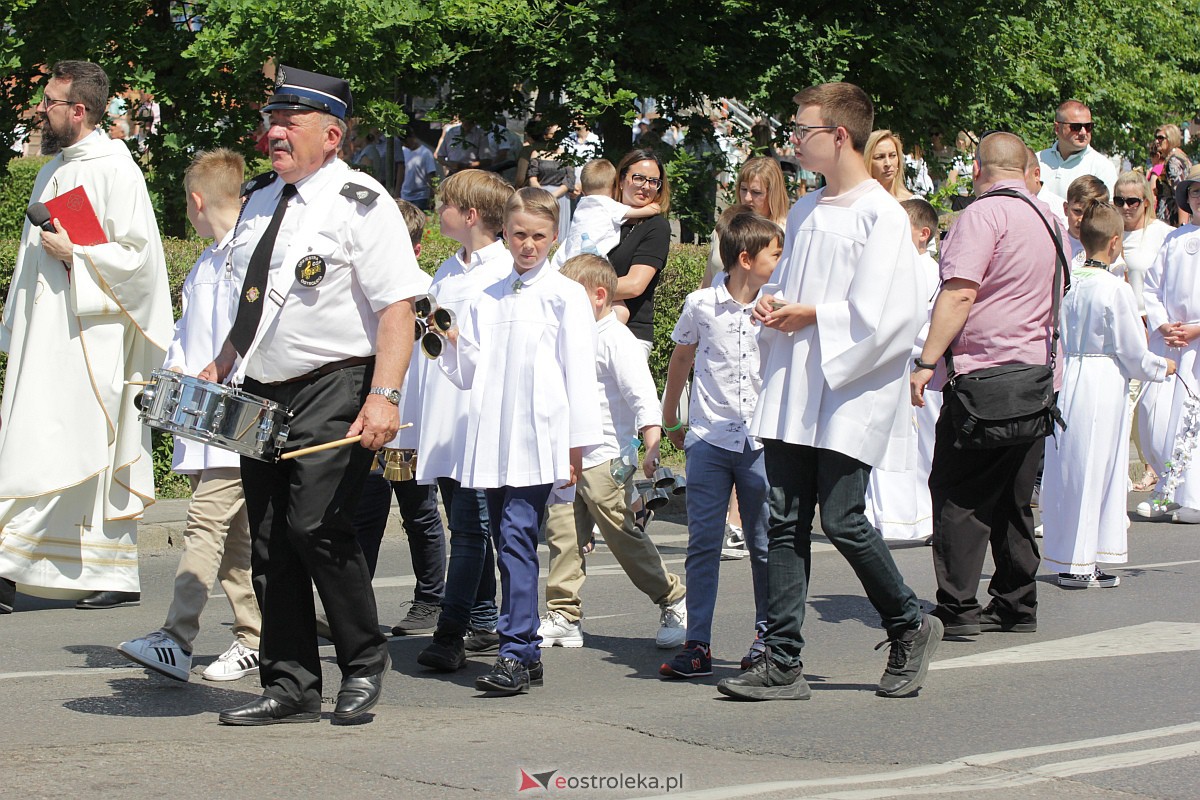 Procesja Bożego Ciała w ostrołęckim klasztorze [08.06.2023] - zdjęcie #176 - eOstroleka.pl