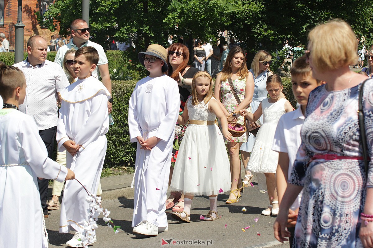 Procesja Bożego Ciała w ostrołęckim klasztorze [08.06.2023] - zdjęcie #50 - eOstroleka.pl
