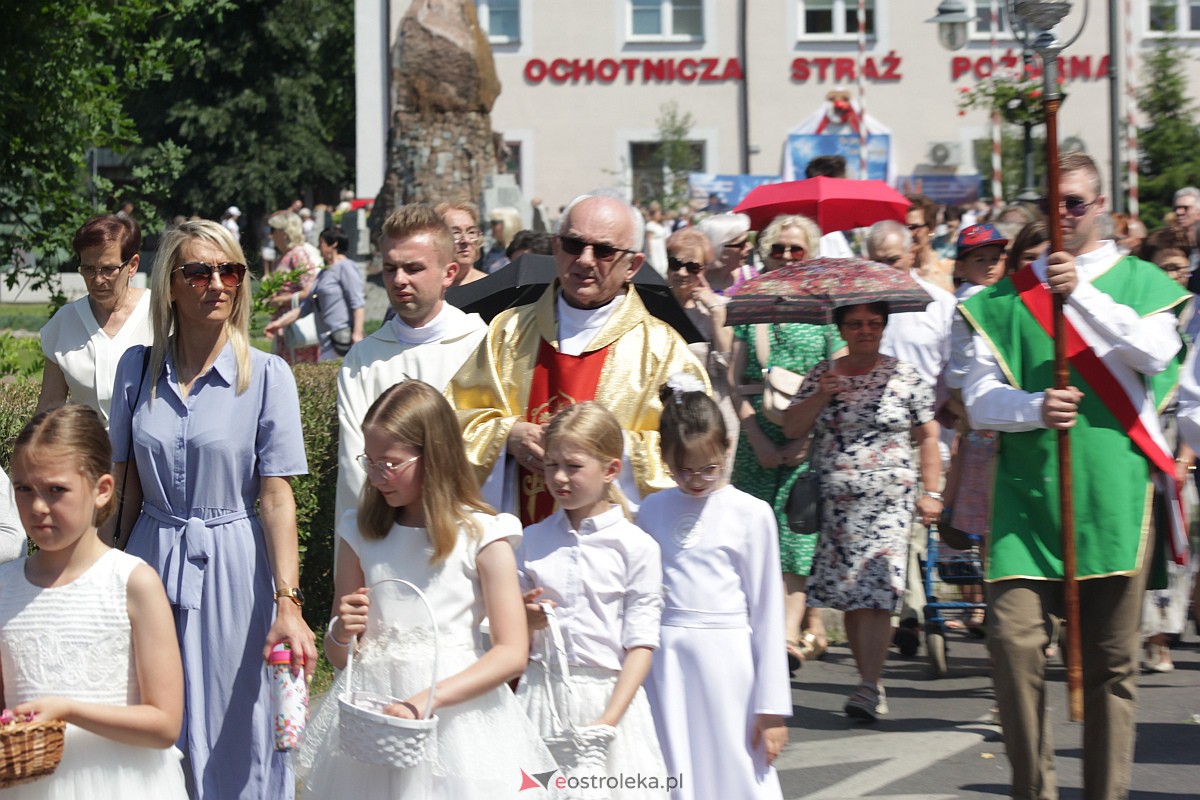 Procesja Bożego Ciała w ostrołęckim klasztorze [08.06.2023] - zdjęcie #48 - eOstroleka.pl