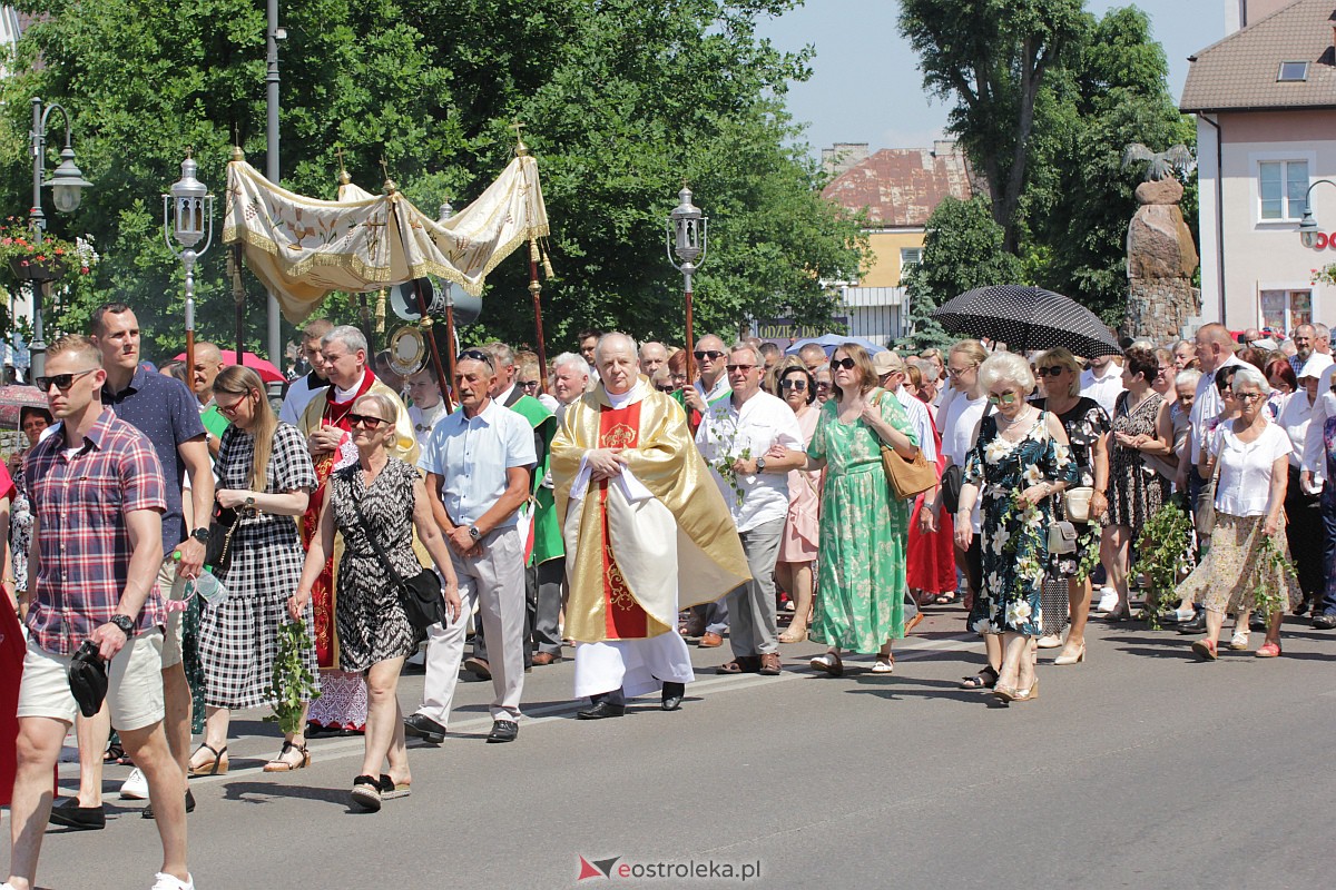Procesja Bożego Ciała w ostrołęckim klasztorze [08.06.2023] - zdjęcie #44 - eOstroleka.pl