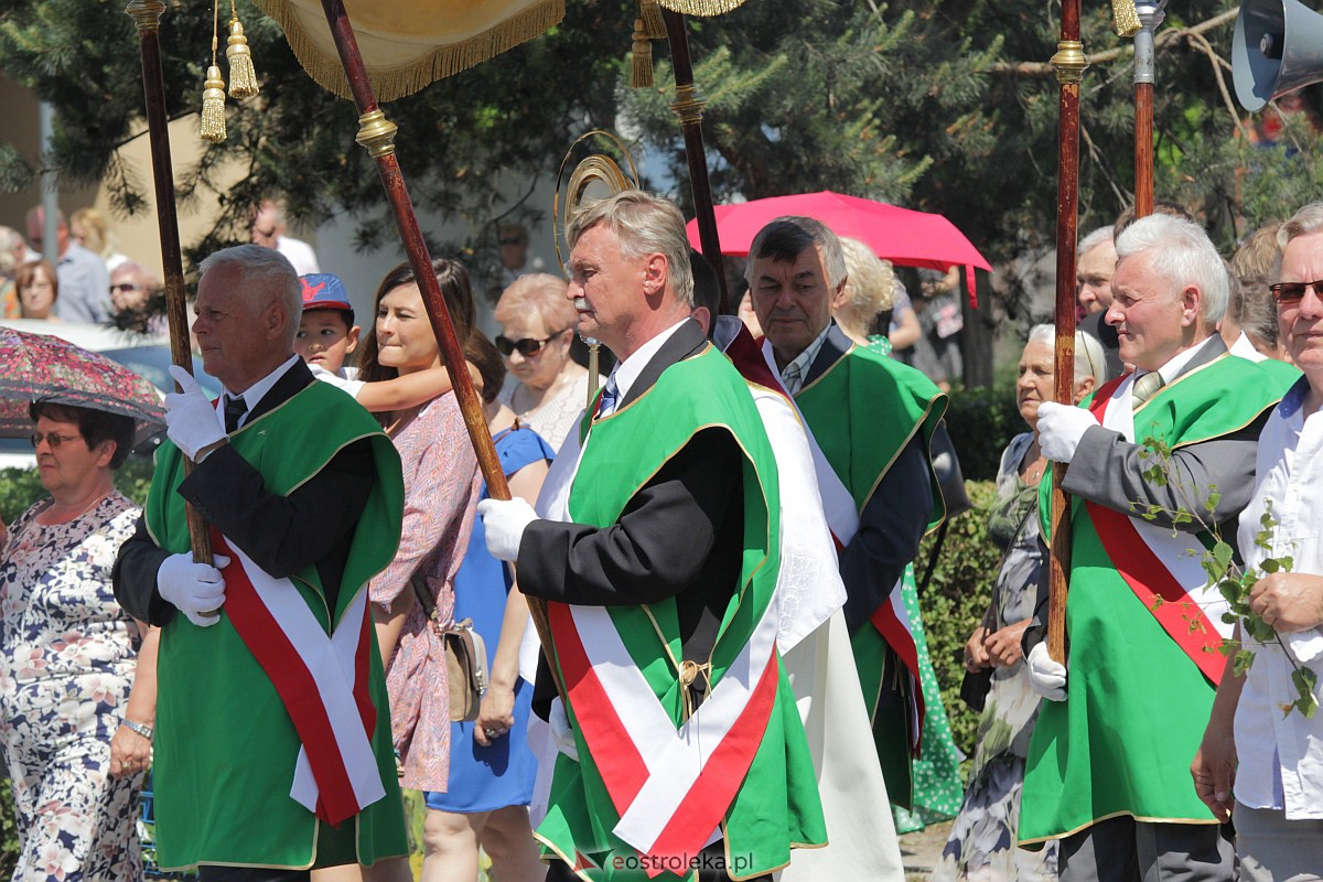 Procesja Bożego Ciała w ostrołęckim klasztorze [08.06.2023] - zdjęcie #32 - eOstroleka.pl