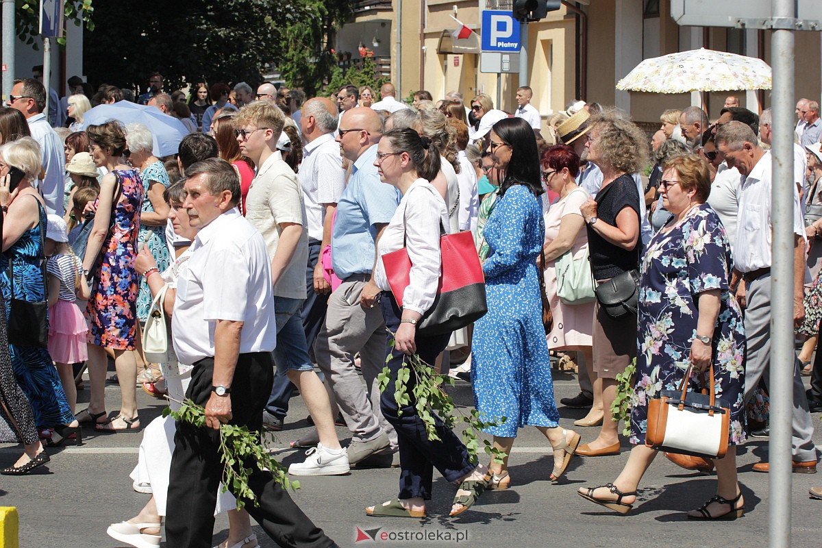 Procesja Bożego Ciała w ostrołęckim klasztorze [08.06.2023] - zdjęcie #18 - eOstroleka.pl