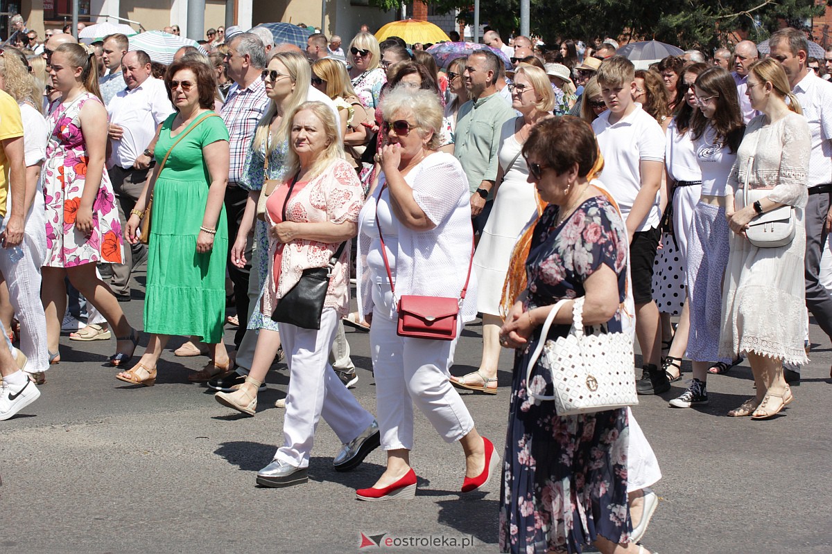 Procesja Bożego Ciała w ostrołęckim klasztorze [08.06.2023] - zdjęcie #8 - eOstroleka.pl