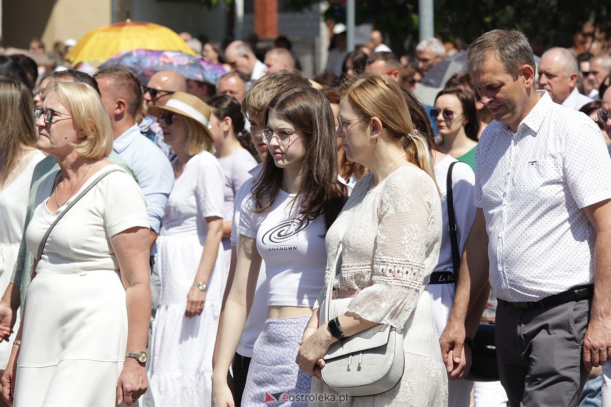 Procesja Bożego Ciała w ostrołęckim klasztorze [08.06.2023] - zdjęcie #6 - eOstroleka.pl