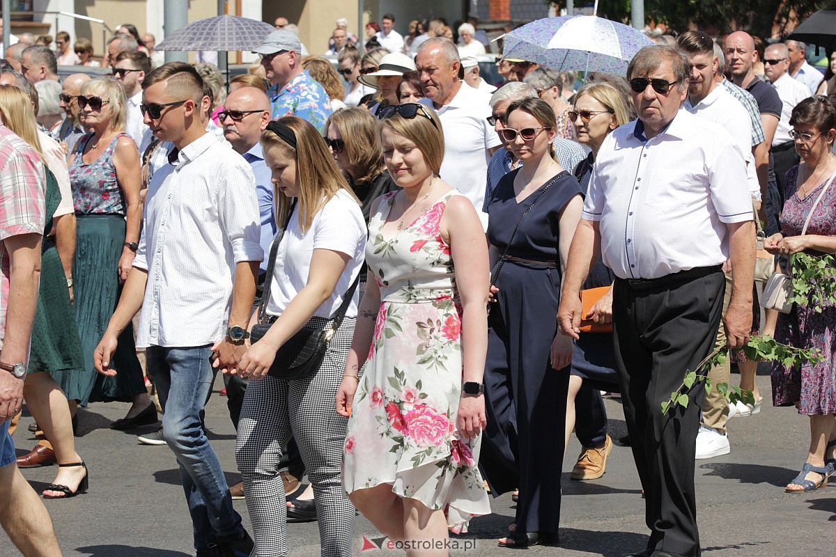 Procesja Bożego Ciała w ostrołęckim klasztorze [08.06.2023] - zdjęcie #126 - eOstroleka.pl