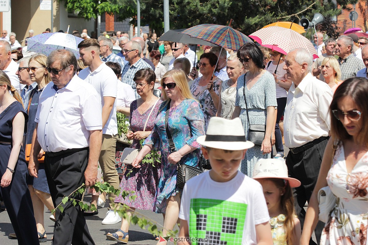 Procesja Bożego Ciała w ostrołęckim klasztorze [08.06.2023] - zdjęcie #132 - eOstroleka.pl