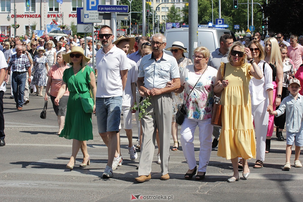 Procesja Bożego Ciała w ostrołęckim klasztorze [08.06.2023] - zdjęcie #150 - eOstroleka.pl