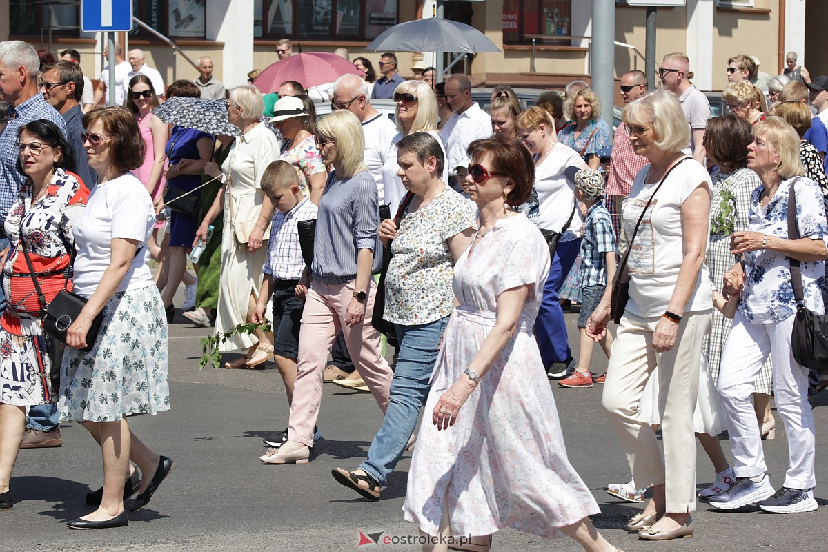 Procesja Bożego Ciała w ostrołęckim klasztorze [08.06.2023] - zdjęcie #49 - eOstroleka.pl