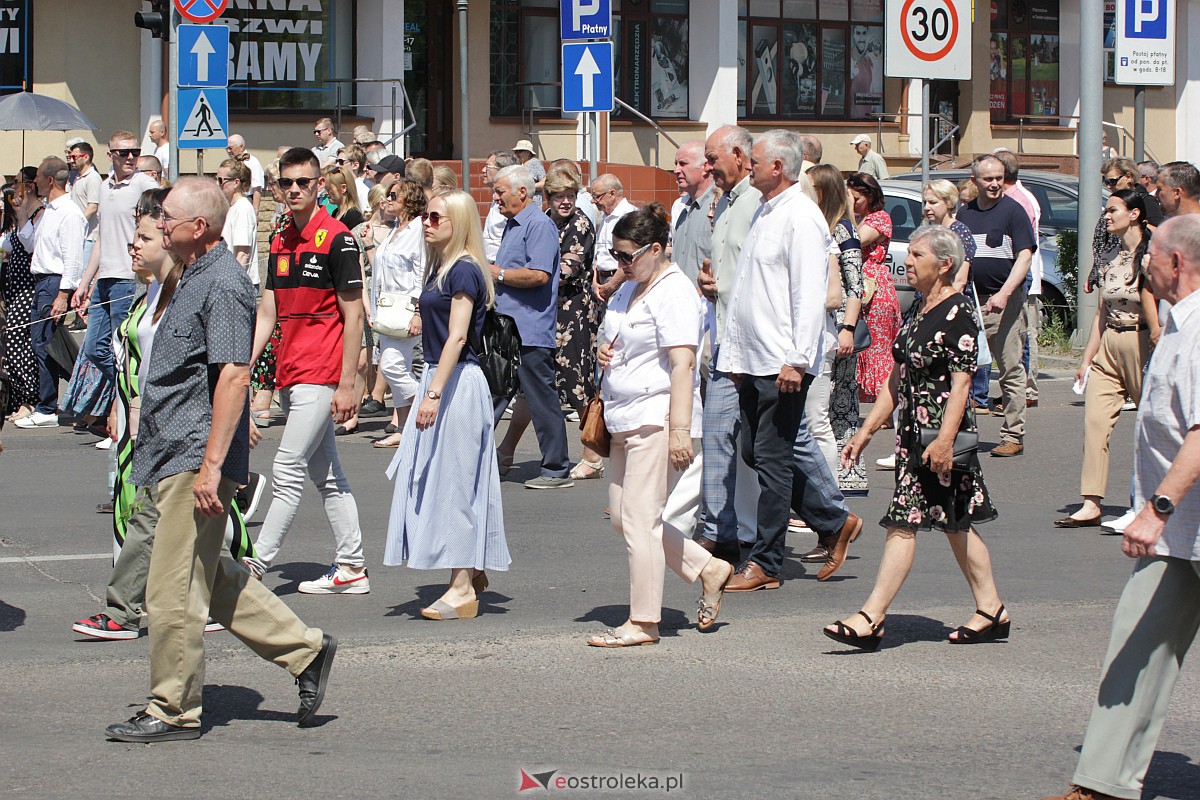 Procesja Bożego Ciała w ostrołęckim klasztorze [08.06.2023] - zdjęcie #39 - eOstroleka.pl